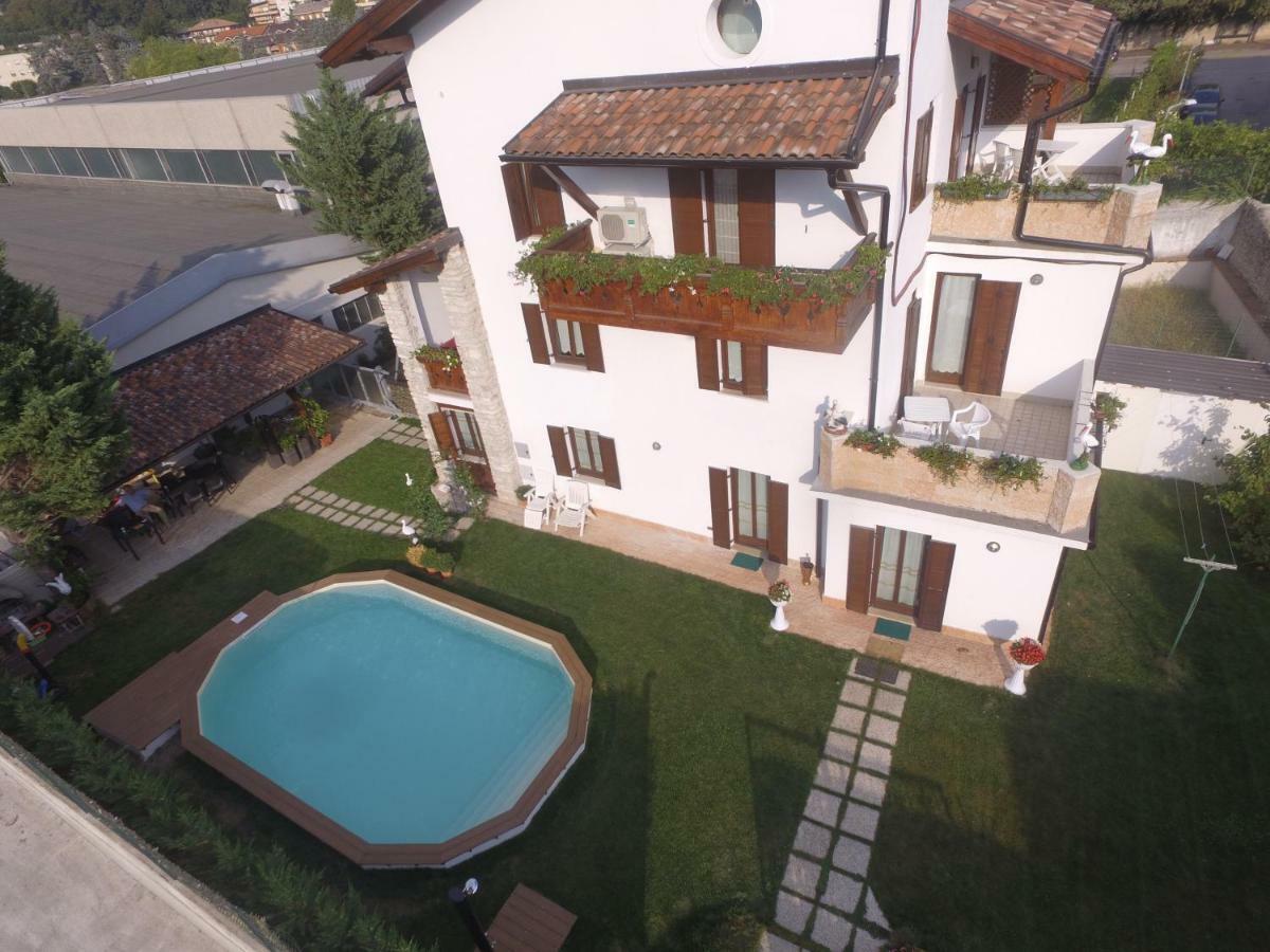 Le Cicogne Bed & Breakfast Rovereto  Bagian luar foto